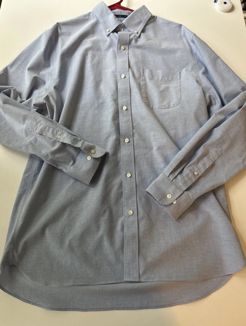 Lands' End Dress Shirt Mens Size 16.5 Button Down Blue Long Sleeves Light Blue